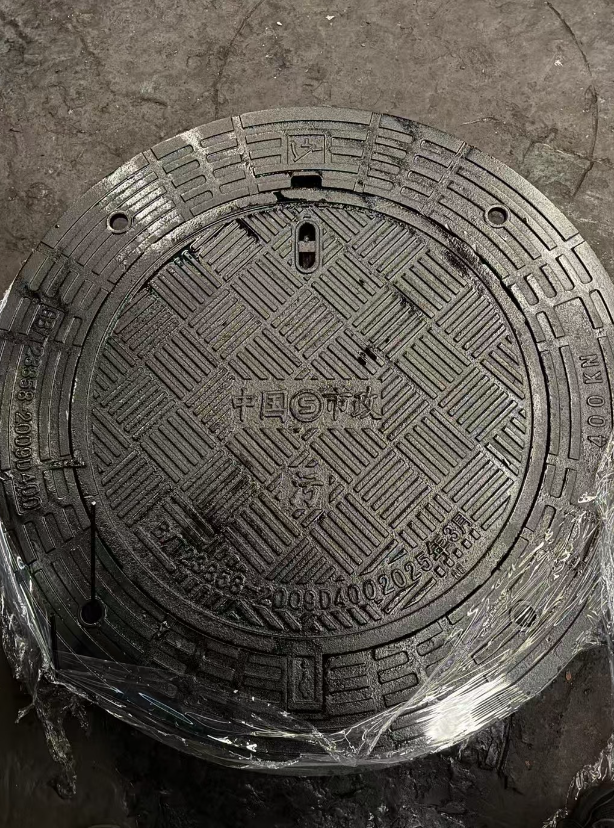 伽师球墨铸铁防沉降井盖展示